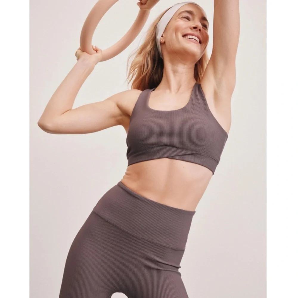 Beyond Yoga Women's Medium Impulse Ribbed Bra Woodland Purple Pink NWT